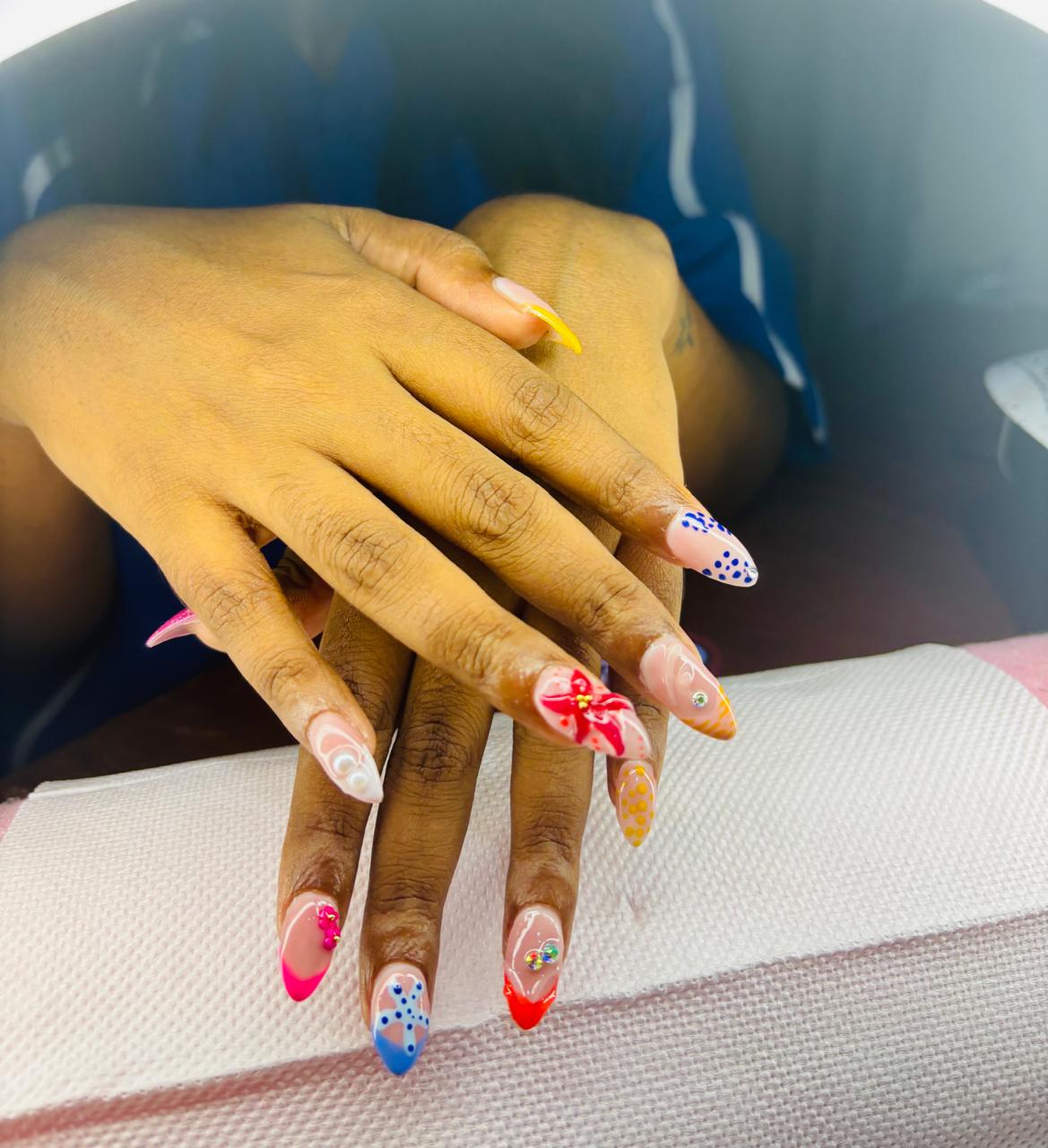 3D arts with Almond Nails